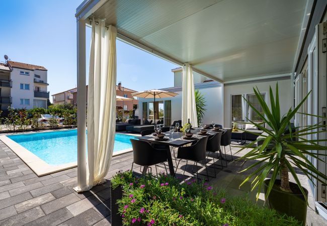 Ferienhaus in Pakoštane - Villa Amarilis Ferienhaus in Pakoštane - Villa Amarilis