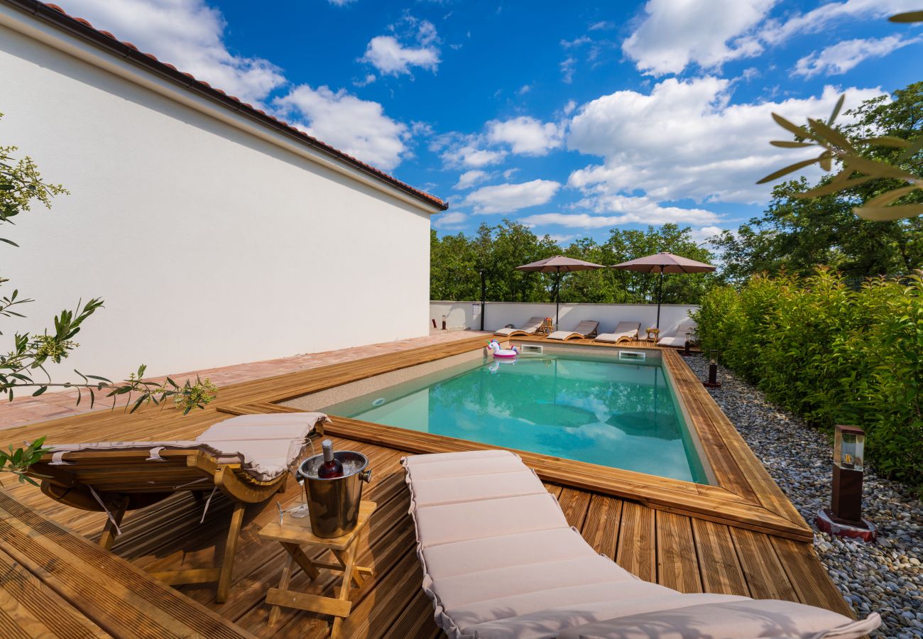 Ferienhaus in Murvica - Luxury Villa T&T