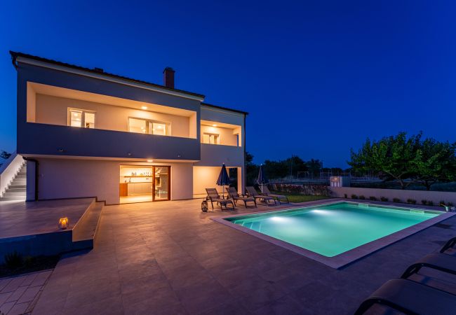 Ferienhaus in Galovac - Villa Campi Dalmatia Ferienhaus in Galovac - Villa Campi Dalmatia