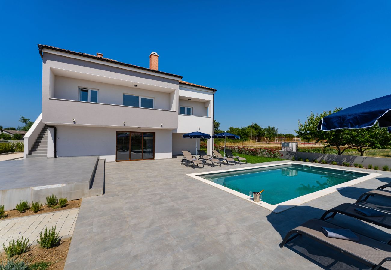 Ferienhaus in Galovac - Villa Campi Dalmatia