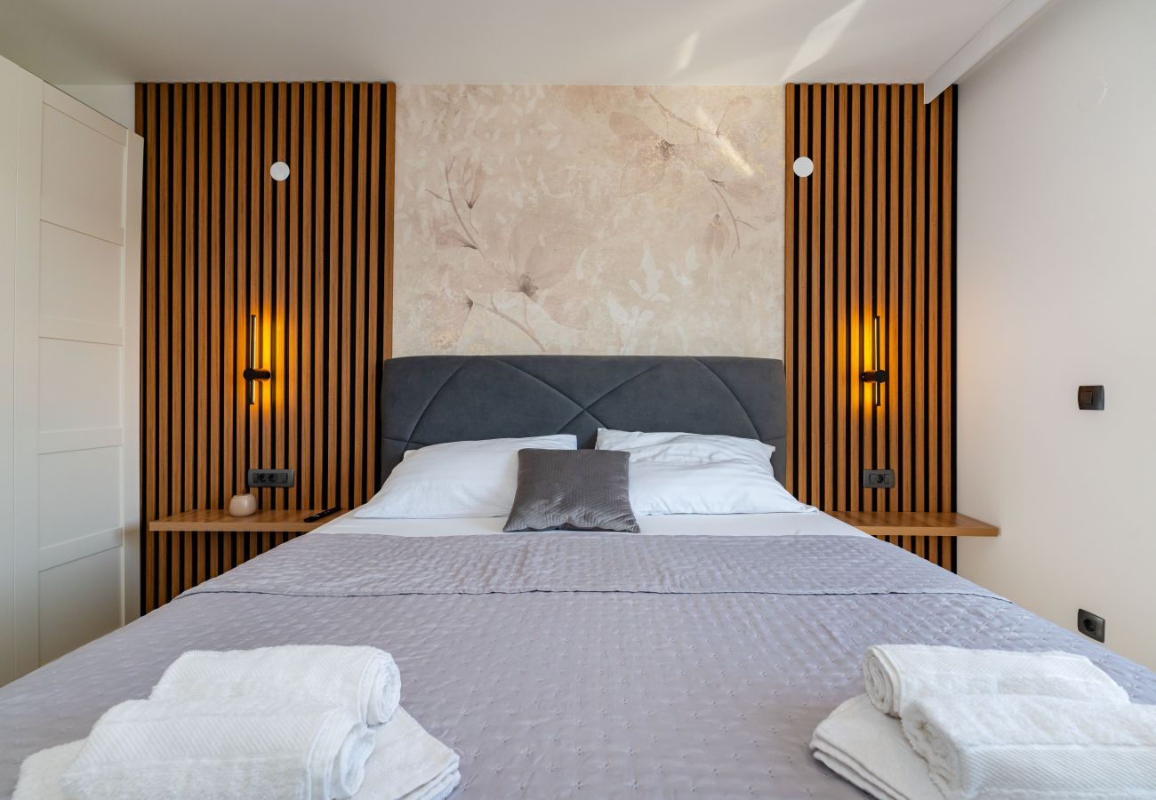 Ferienwohnung in Vrsi - Sea view apartment LaMag