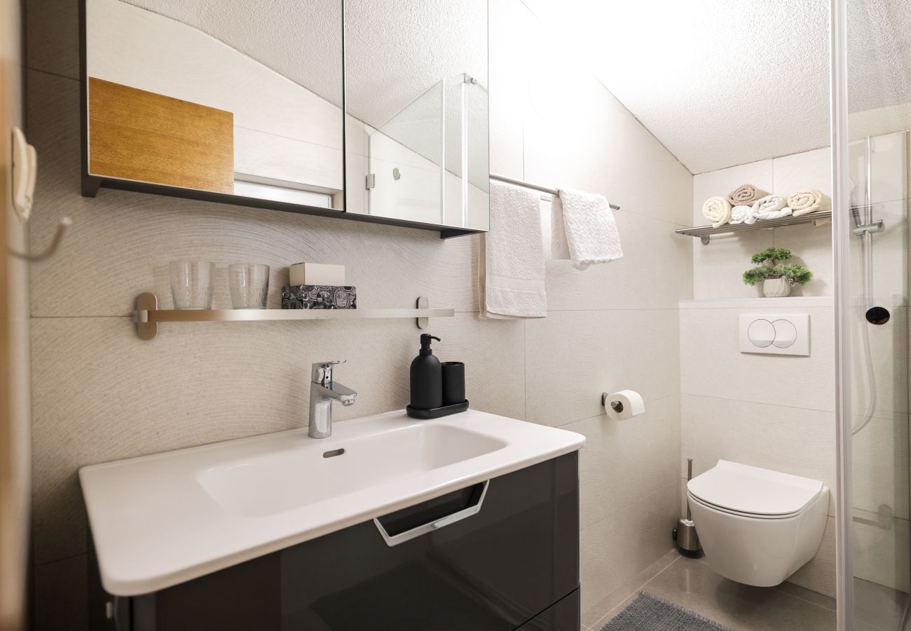 Ferienwohnung in Barotul - Sea view apartment Naledi