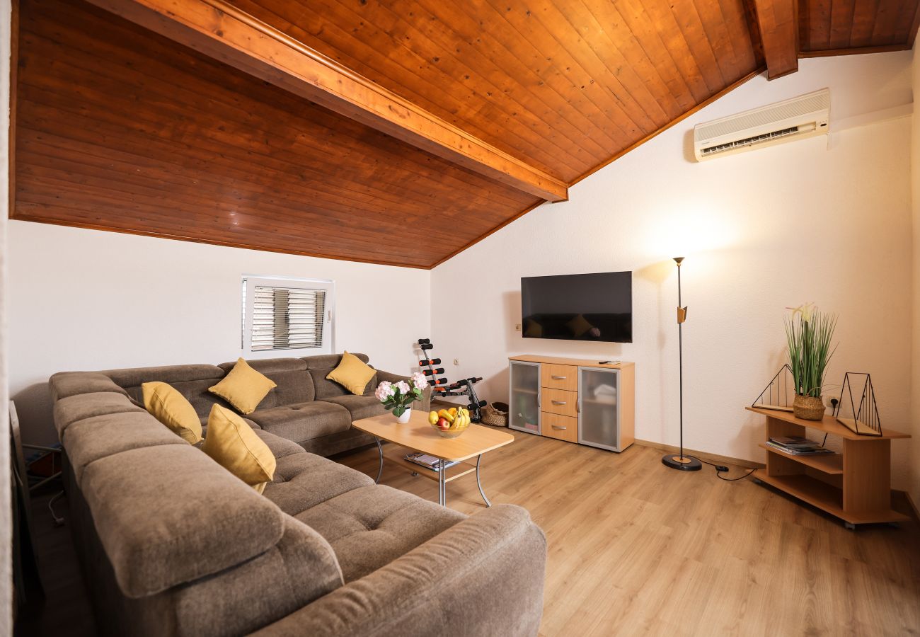 Ferienwohnung in Barotul - Sea view apartment Naledi