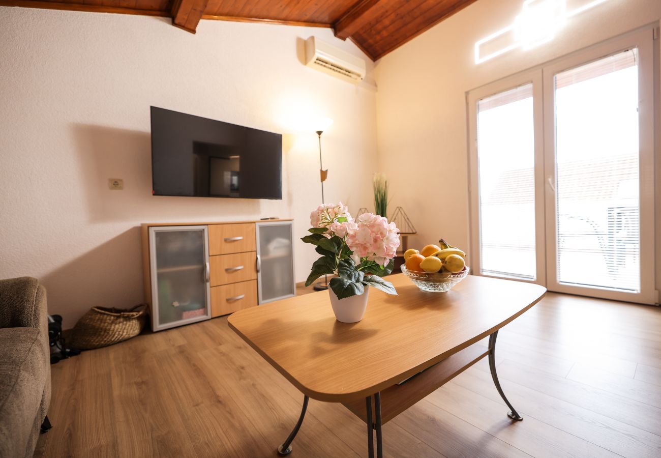 Ferienwohnung in Barotul - Sea view apartment Naledi