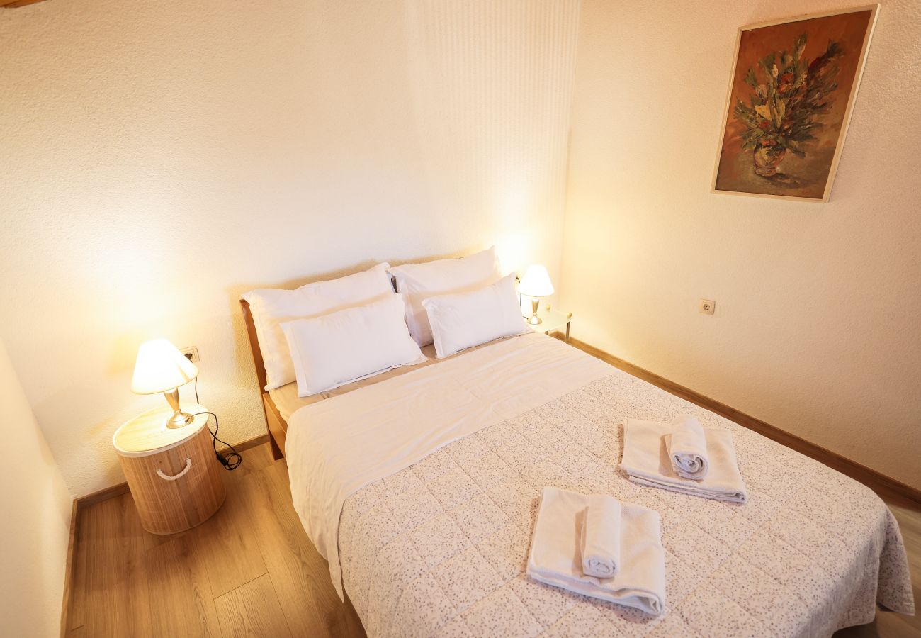 Ferienwohnung in Barotul - Sea view apartment Naledi