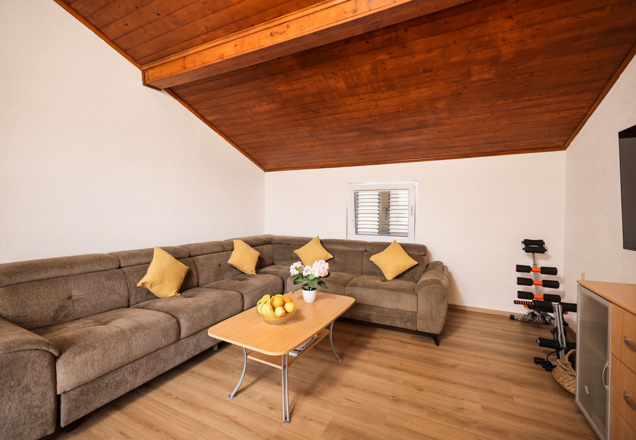 Ferienwohnung in Barotul - Sea view apartment Naledi