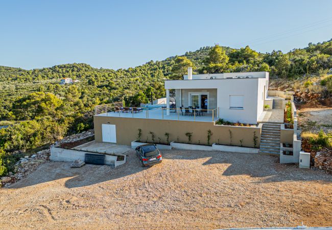 Ferienhaus in Zaglav - Sea view Villa Belvedir Ferienhaus in Zaglav - Sea view Villa Belvedir