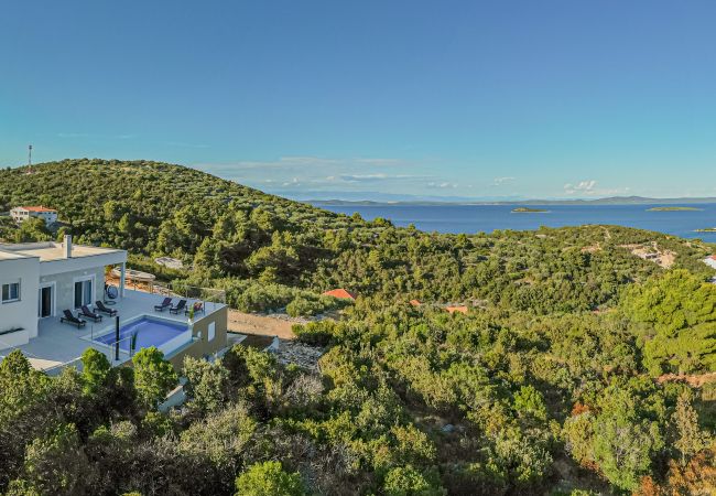 Ferienhaus in Zaglav - Sea view Villa Belvedir Ferienhaus in Zaglav - Sea view Villa Belvedir