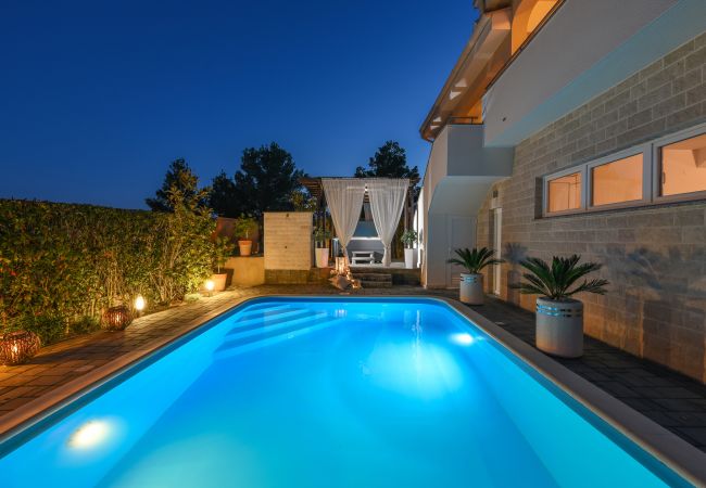 Ferienhaus in Pridraga - Sea view Villa Bella Ferienhaus in Pridraga - Sea view Villa Bella