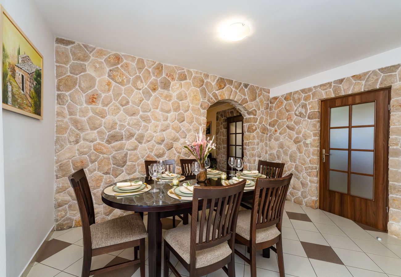 Ferienhaus in Skradin - Villa Marijana Ferienhaus in Skradin - Villa Marijana