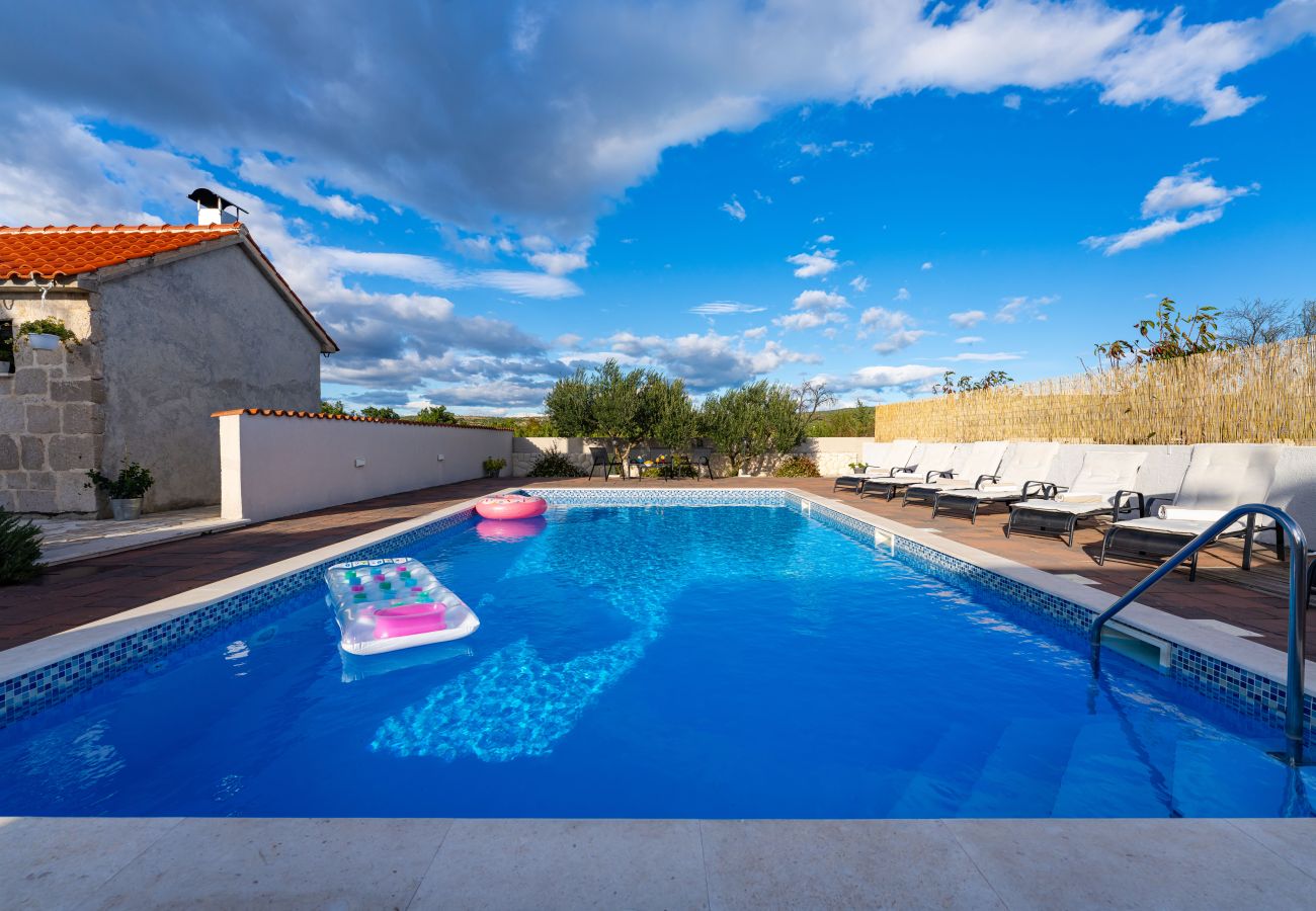 Ferienhaus in Skradin - Villa Marijana Ferienhaus in Skradin - Villa Marijana