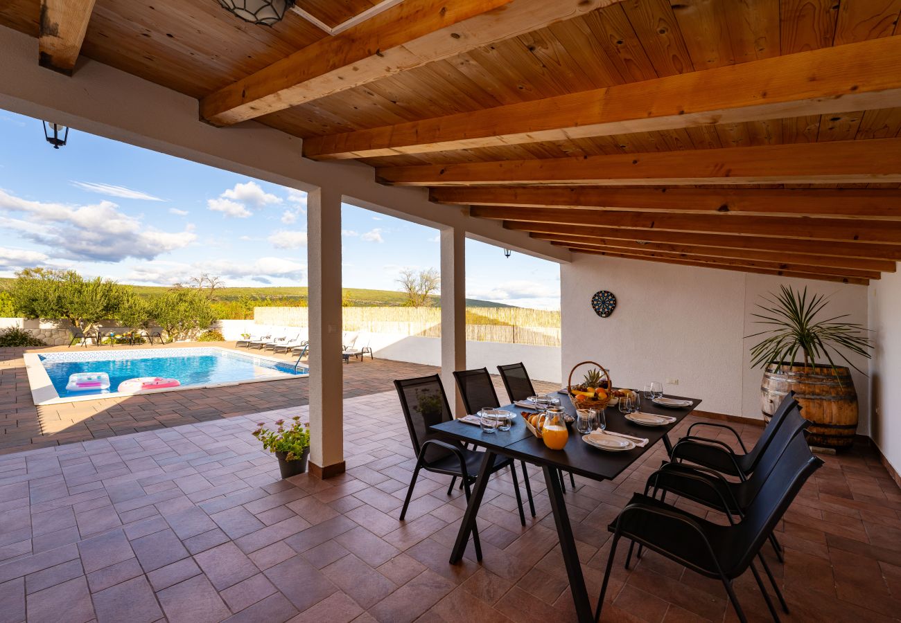 Ferienhaus in Skradin - Villa Marijana Ferienhaus in Skradin - Villa Marijana