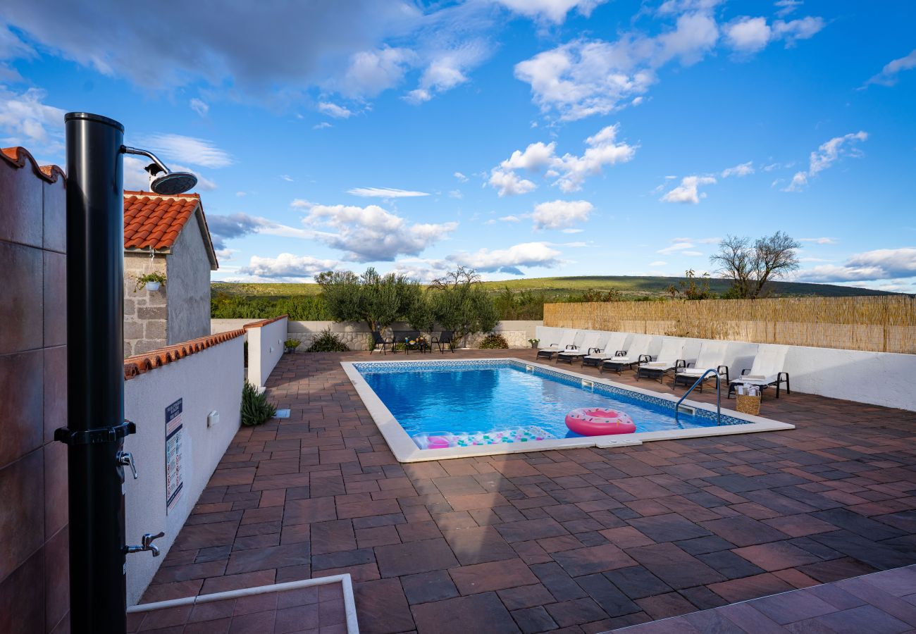 Ferienhaus in Skradin - Villa Marijana Ferienhaus in Skradin - Villa Marijana