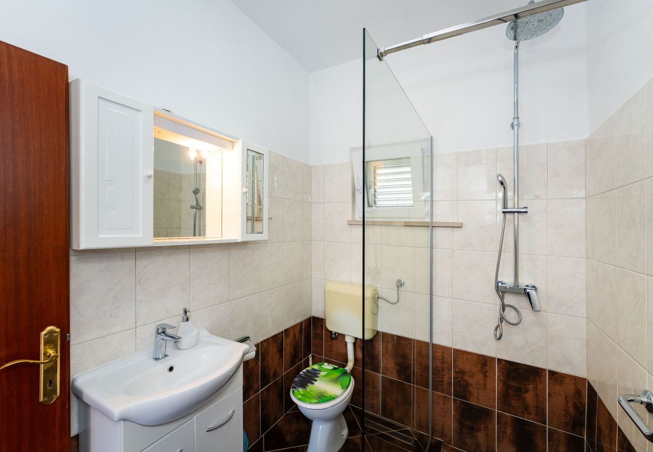 Ferienwohnung in Galovac - Apartment M&N