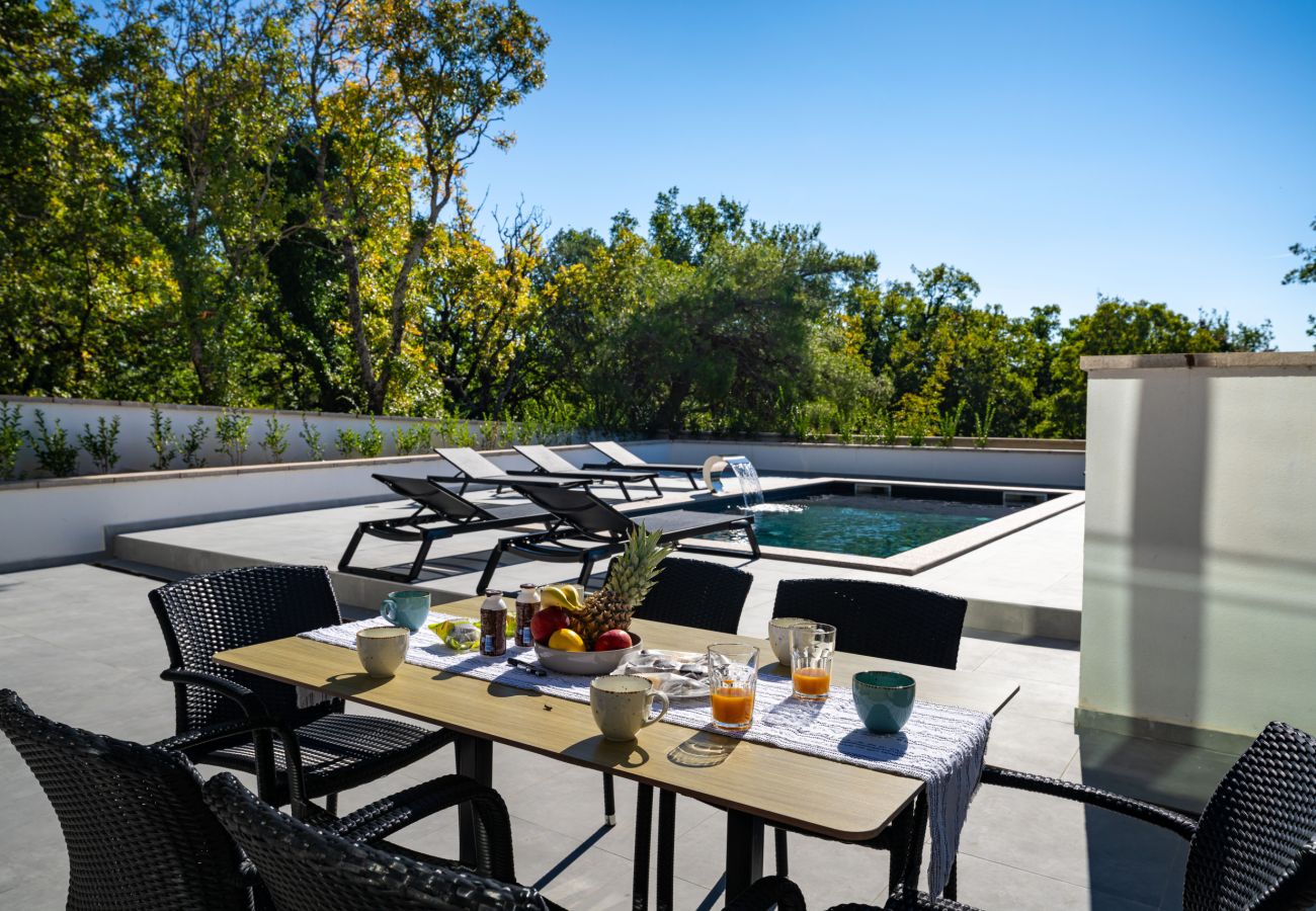 Ferienhaus in Starigrad - Sea view Villa Senti