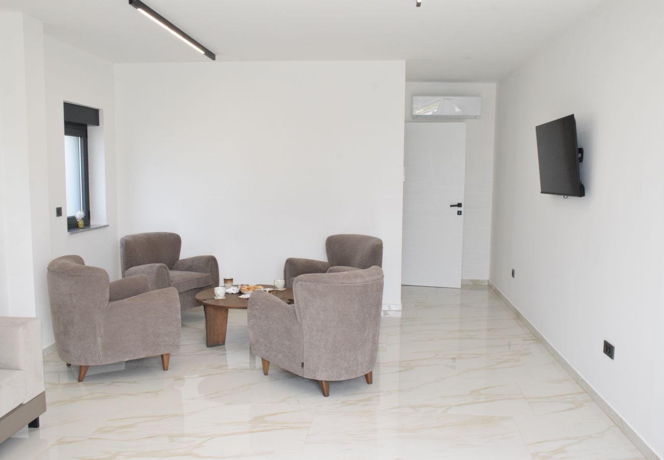 Ferienwohnung in Starigrad - Apartment Senti with shared pool