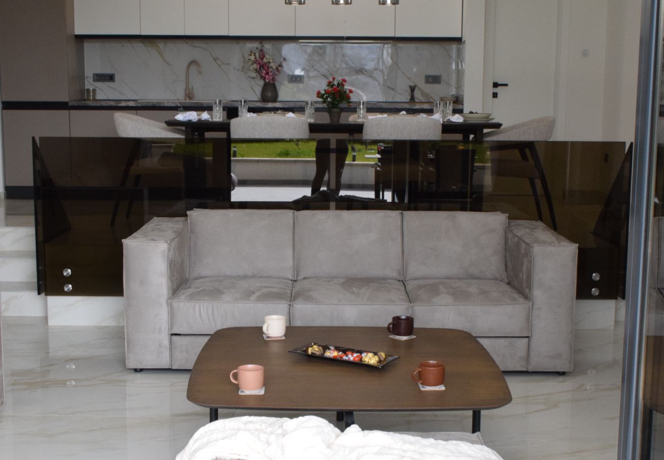 Ferienwohnung in Starigrad - Apartment Senti with shared pool