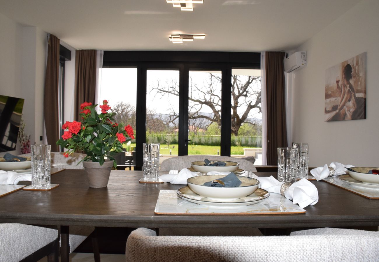 Ferienwohnung in Starigrad - Apartment Senti with shared pool