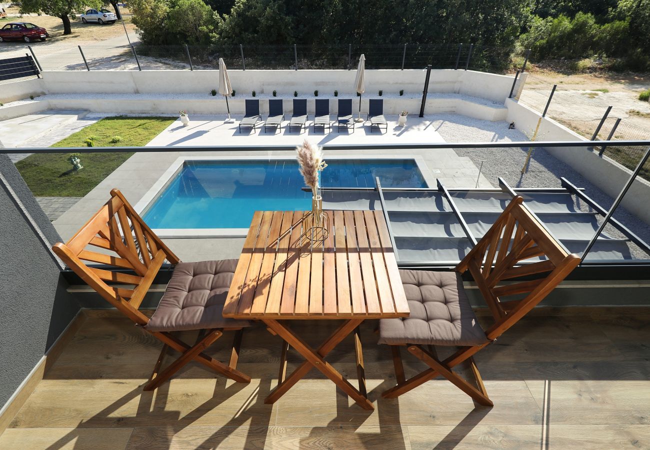 Ferienhaus in Debeljak - Vila Casa Verde