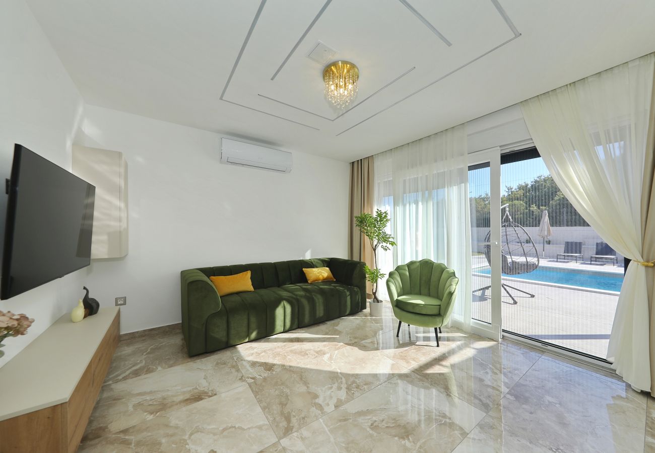 Ferienhaus in Debeljak - Vila Casa Verde