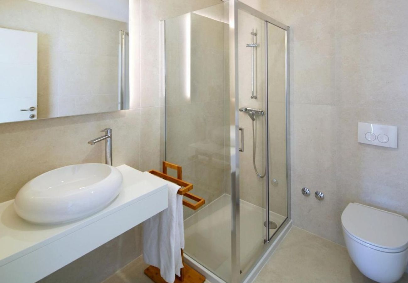 Ferienhaus in Bilice - Villa B&B with private pool