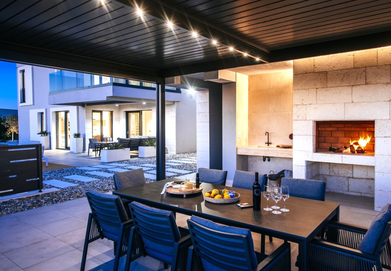 Ferienhaus in Debeljak - Luxury Villa AMore