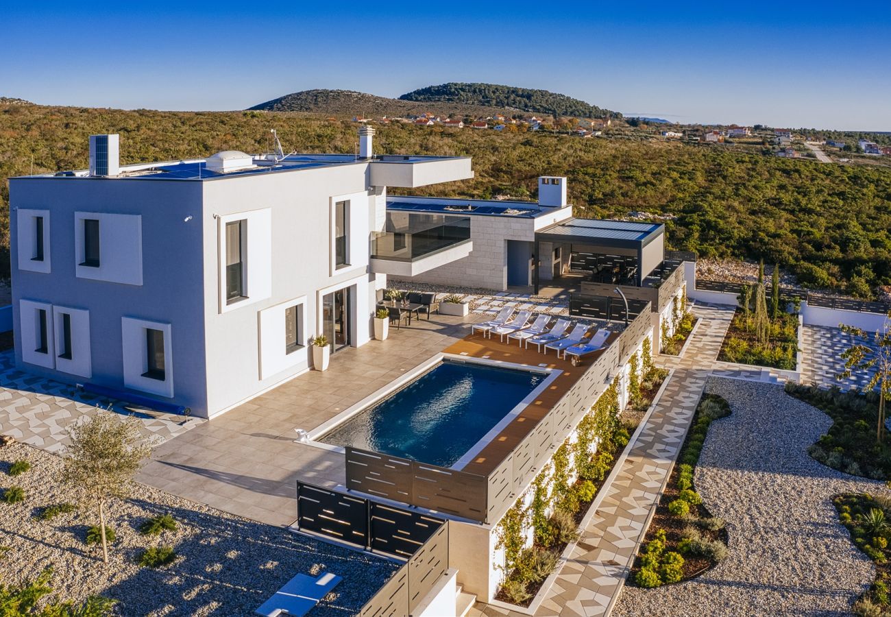 Ferienhaus in Debeljak - Luxury Villa AMore
