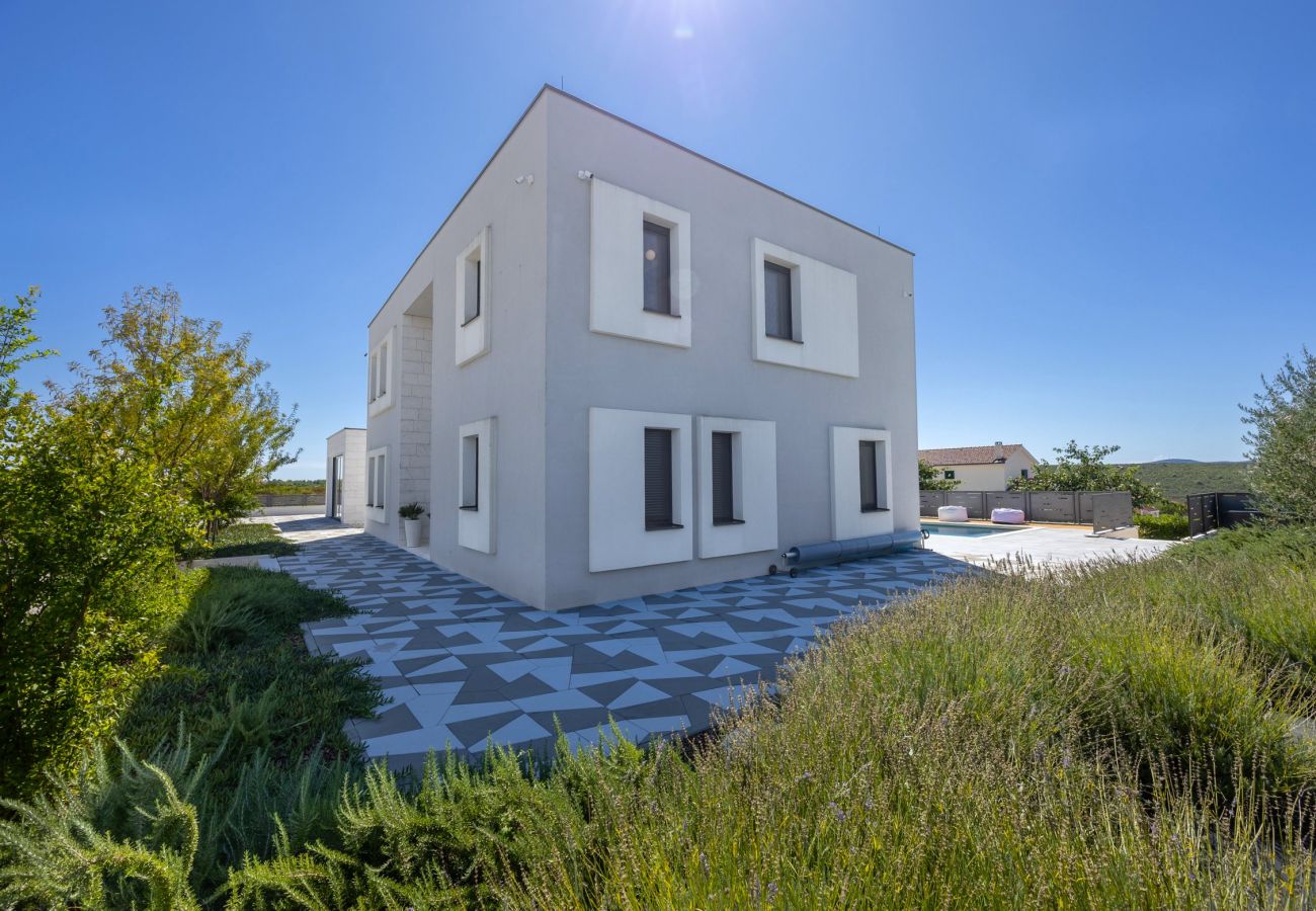 Ferienhaus in Debeljak - Luxury Villa AMore