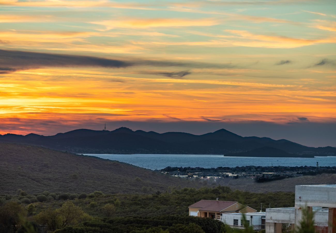 Ferienhaus in Debeljak - Luxury Villa AMore