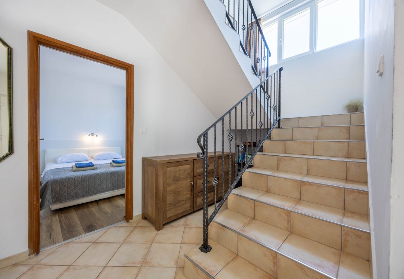Ferienhaus in Donji Kašic - Holiday home Mandorla