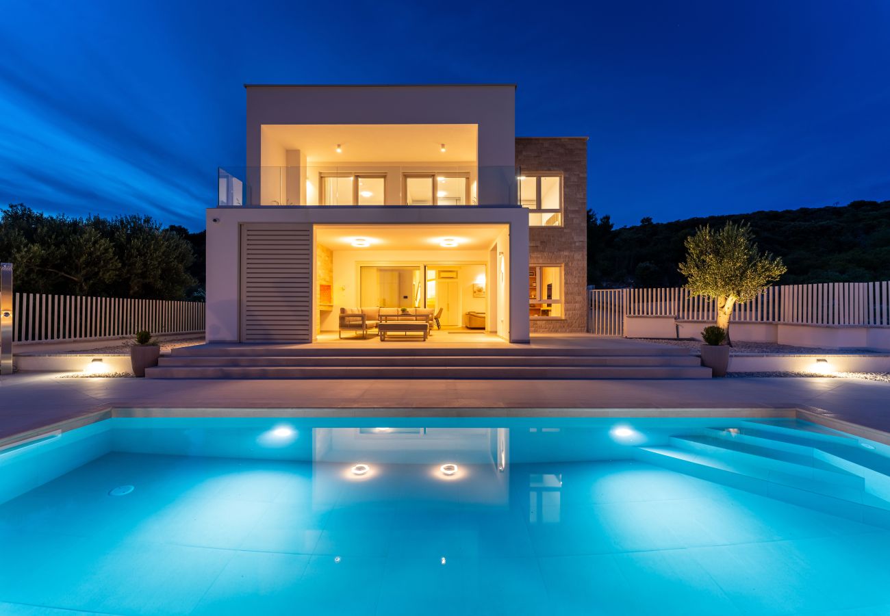 Ferienhaus in Sveti Petar - Sea view Villa RoNoDa