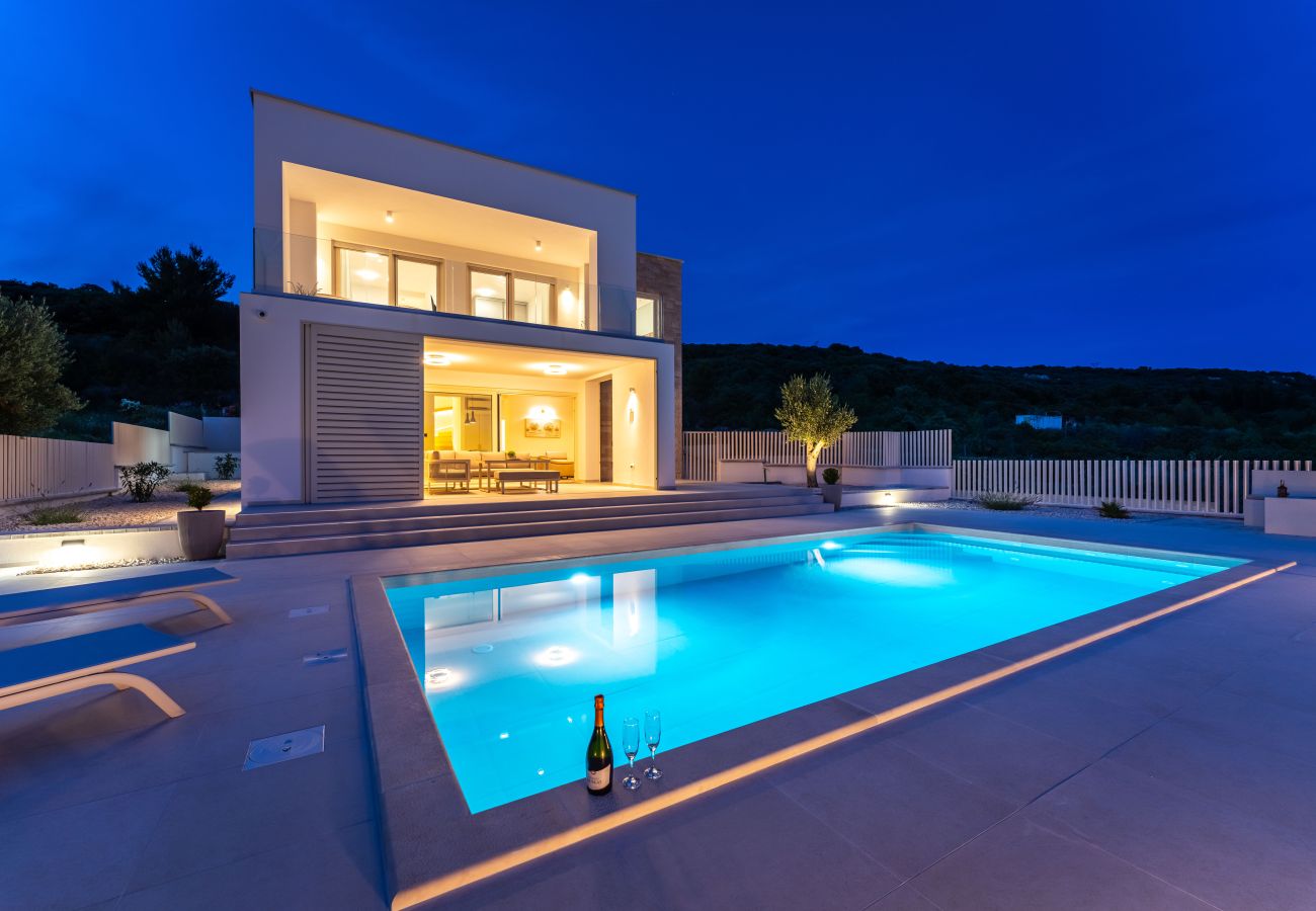 Ferienhaus in Sveti Petar - Sea view Villa RoNoDa