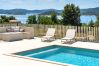 Ferienhaus in Sveti Petar - Sea view Villa RoNoDa
