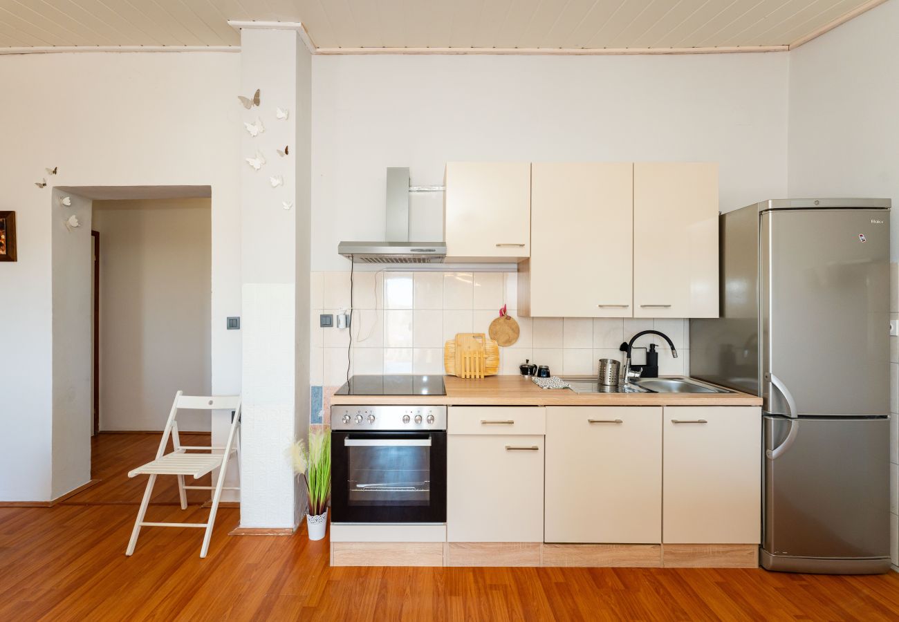 Ferienwohnung in Pag - Sea view Apartment Bepi