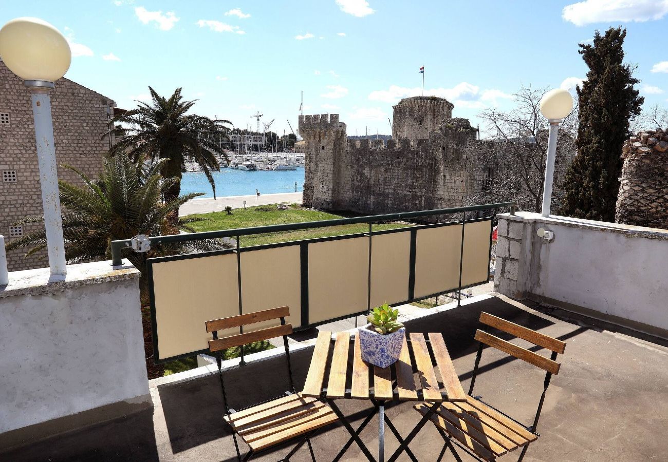 Apartamento en Trogir - M Apartment Trogir