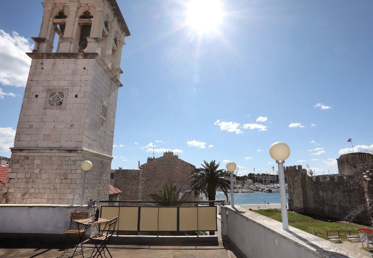 Apartamento en Trogir - M Apartment Trogir