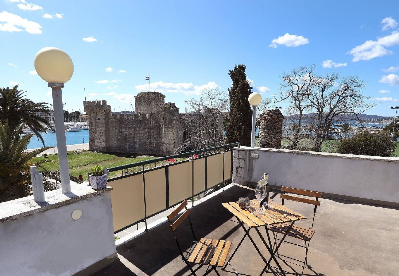 Apartamento en Trogir - M Apartment Trogir