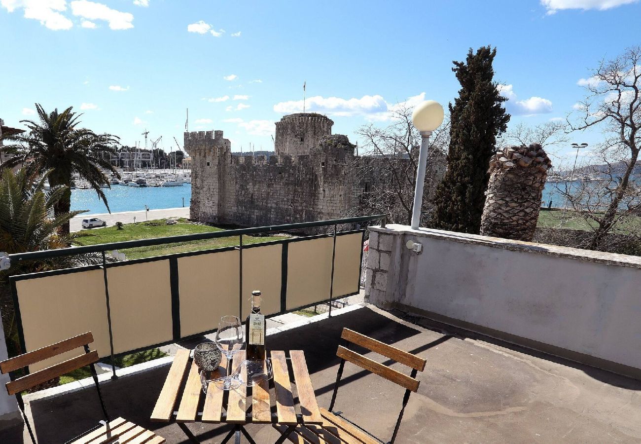 Apartamento en Trogir - M Apartment Trogir