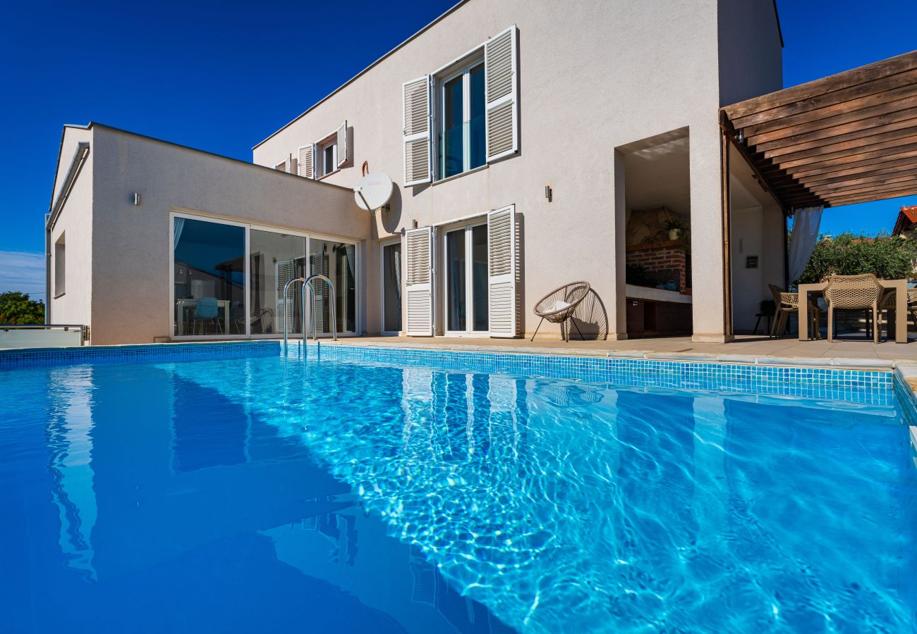 Casa en Maslenica - Sea view Villa Anpero