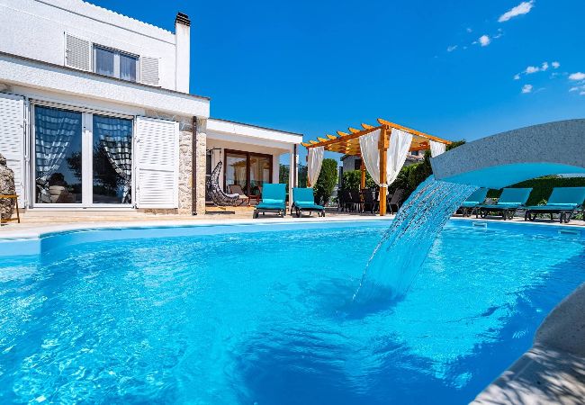 Casa en Zadar - Sea view Villa Elia Casa en Zadar - Sea view Villa Elia