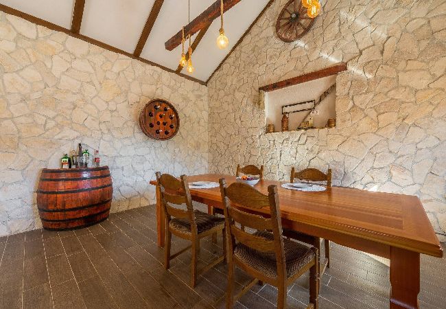 Casa en Škabrnja - Holiday home Barba Casa en Škabrnja - Holiday home Barba