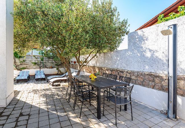 Apartamento en Maslenica - Sea view apartment Dajana Apartamento en Maslenica - Sea view apartment Dajana