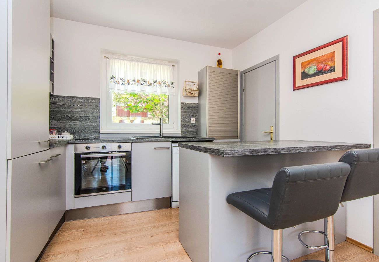 Casa en Maslenica - Sea view Villa Danica