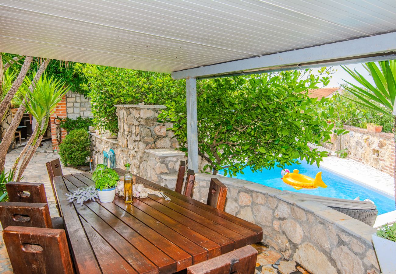 Casa en Maslenica - Sea view Villa Danica