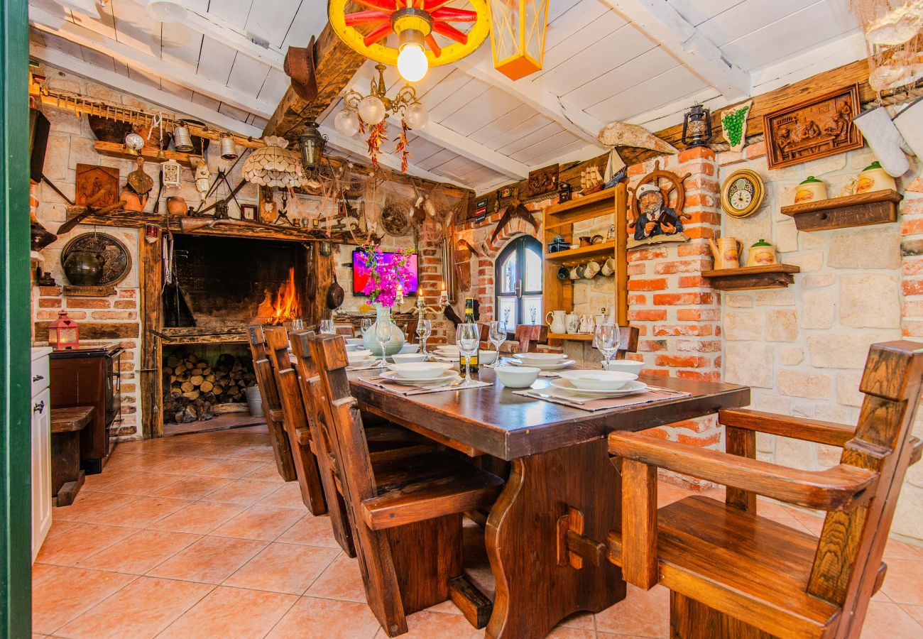 Casa en Maslenica - Sea view Villa Danica