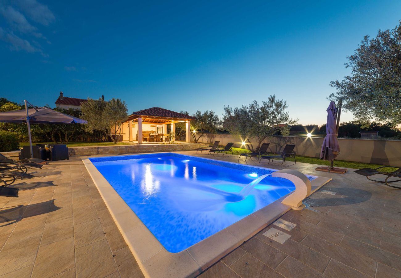 Villa en Biograd na moru - Villa Simone with private pool