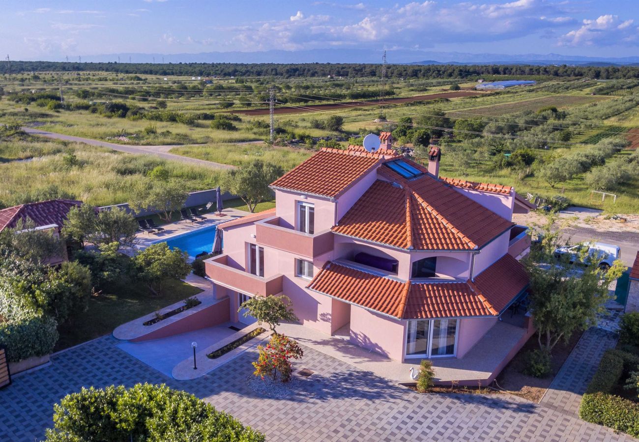 Villa en Biograd na moru - Villa Simone with private pool