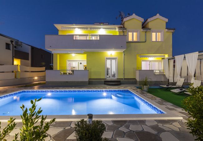 Casa en Šibenik-Brodarica - Sea view Villa Brodarica Casa en Šibenik-Brodarica - Sea view Villa Brodarica