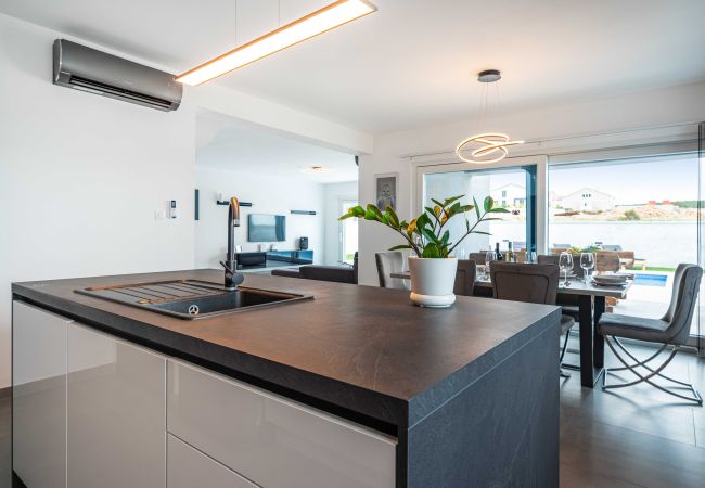 Casa en Ražanac - Sea view Villa Punta Casa en Ražanac - Sea view Villa Punta