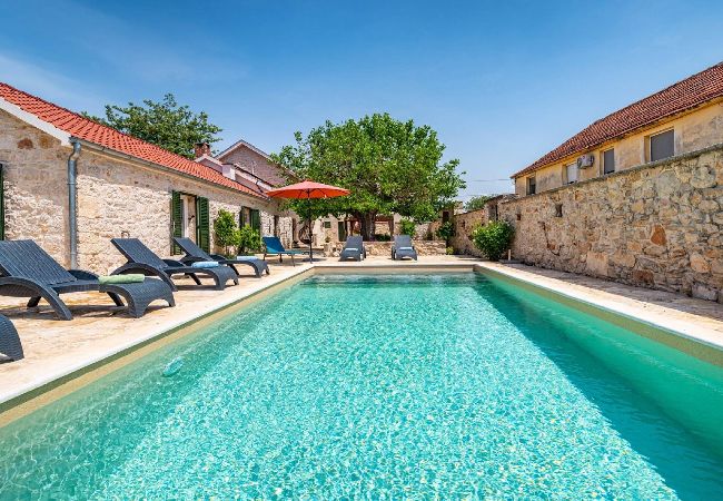 Casa en Podlug - Authentic Villa Zvonko Casa en Podlug - Authentic Villa Zvonko